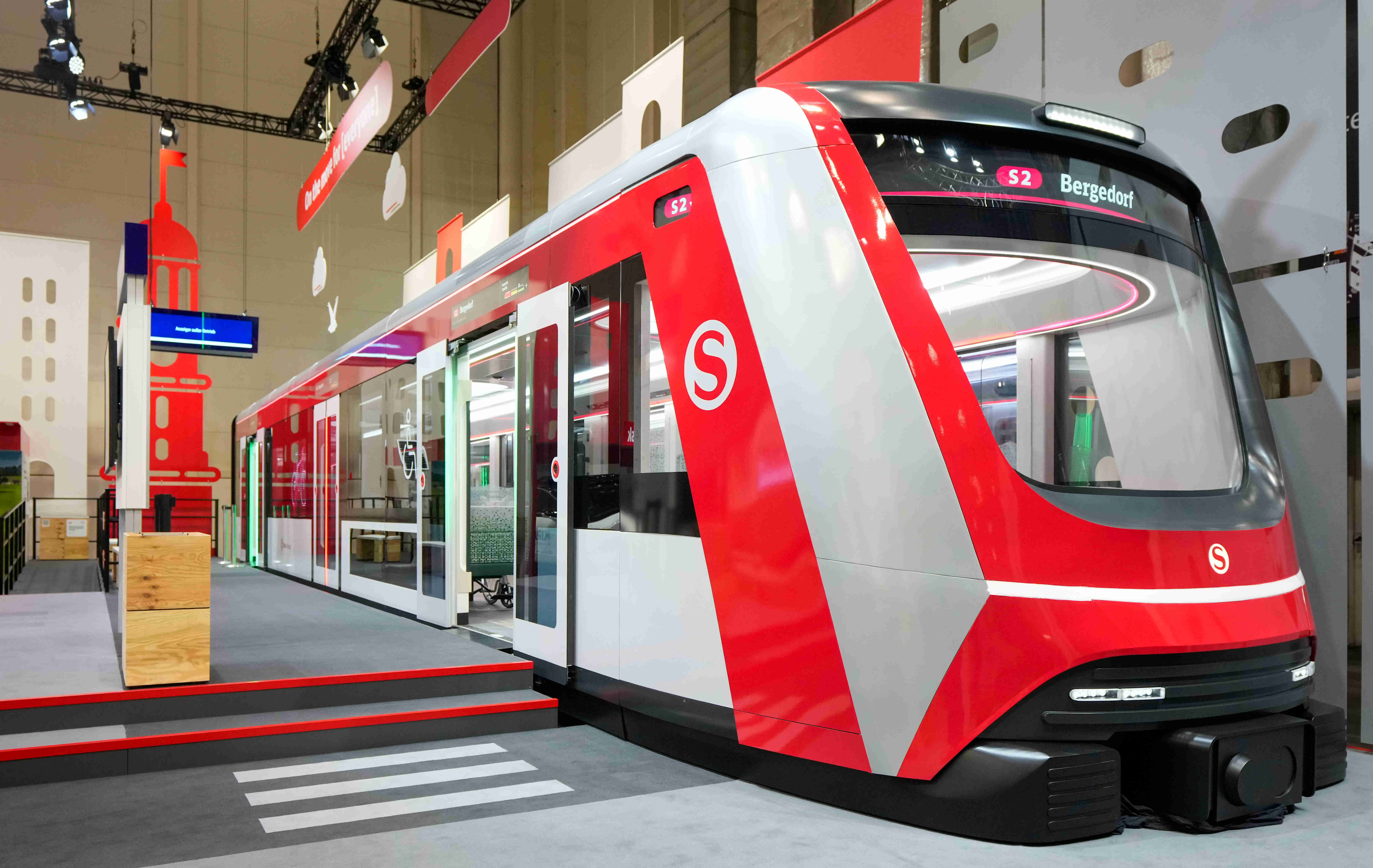 60net Display Plus and S-Bahn Hamburg Partner on New Energy-Saving Concept Train